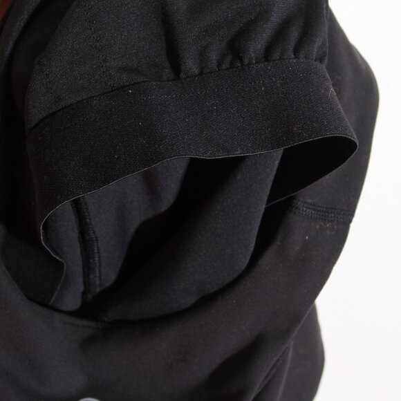 Lululemon Invigorate Training Tank Crop Top Black Everlux Built-In-Bra Size 8 - Picture 14 of 14